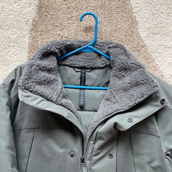 Lululemon Fleece-Lined Insulated Coat – Green, M | New With Tags - Picture 9 of 16